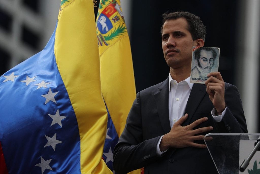 Juan Guaidó se declarou presidente da Venezuela