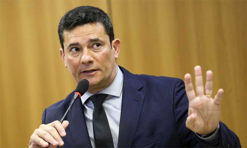 Sob pressão, Sergio Moro muda pacote anticrime