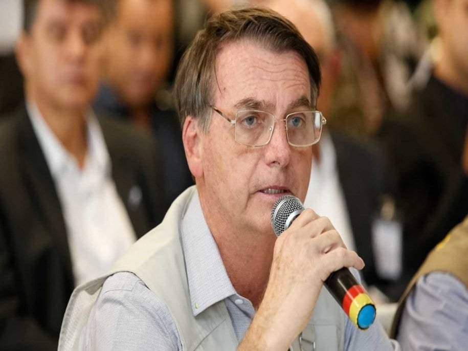 Jair Bolsonaro vai se comunicar com os ministros por videoconferência
