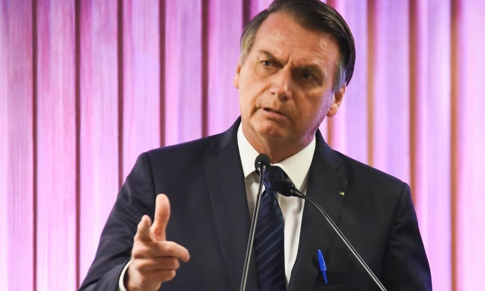 Bolsonaro afirma que jamais exigirá demissão de jornalista por críticas feitas a ele   Conexão Política