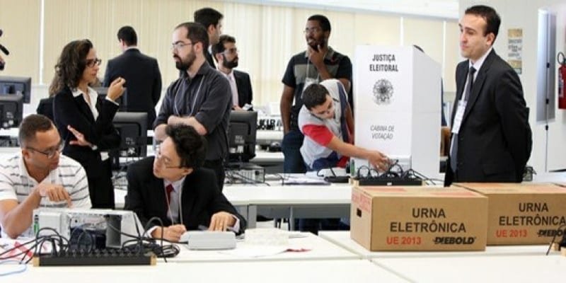 CCJ analisa projeto que torna obrigatória a impressão de votos nas urnas   Conexão Política