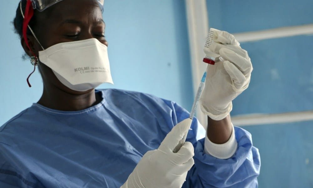Em meio a epidemia de Ebola, Congo declara epidemia de sarampo   Conexão Política