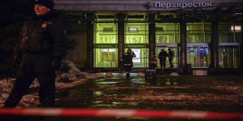 Explosão em supermercado de São Petersburgo deixa dez feridos   Conexão Política