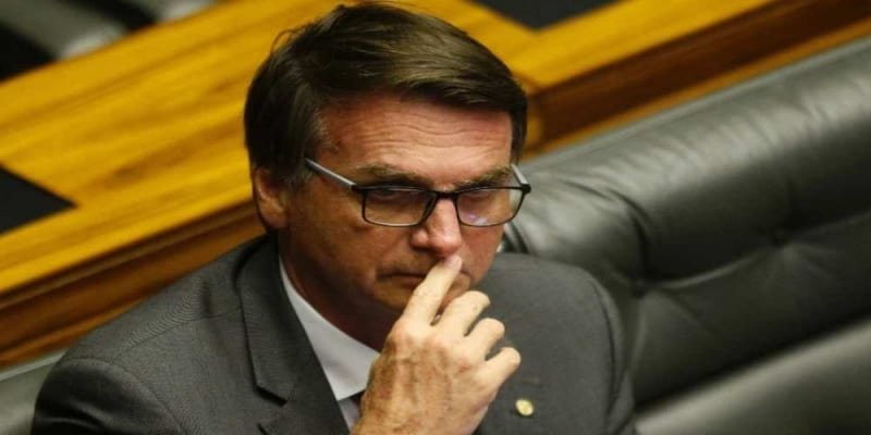 "FHC deve continuar tentando liberar as drogas no Brasil", afirma Bolsonaro   Conexão Política