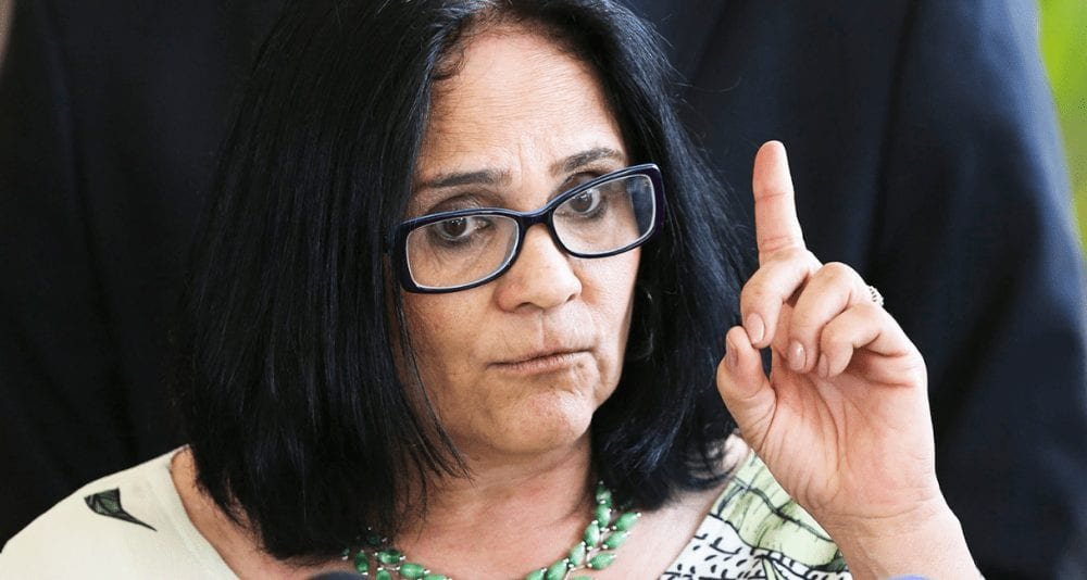Fim do “Bolsa Ditadura” Ministra Damares rejeita mais 265 pedidos de "anistia" Conexão Política