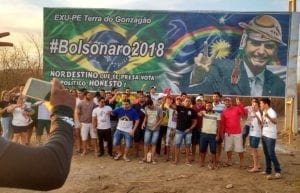 Outdoors em apoio a Bolsonaro tomam conta dos municípios em Pernambuco 24