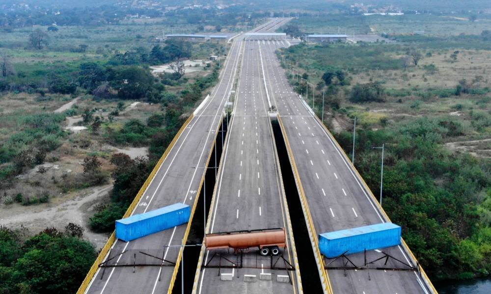 Parte da fronteira entre Venezuela e Colômbia é reaberta   Conexão Política