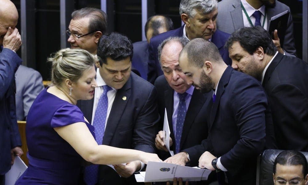 Por unanimidade, Congresso aprova PLN4 e concede R$ 248 bilhões ao governo   Conexão Política