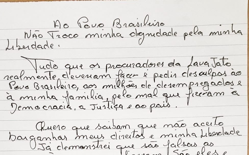 Lula escreve carta que pede para continuar preso. Confira na íntegra!