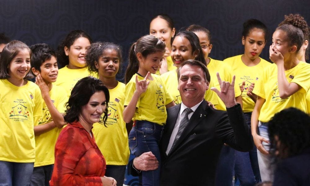 “Lutaremos incansavelmente para que o voluntariado seja uma marca do novo governo”, diz Michelle Bolsonaro em discurso