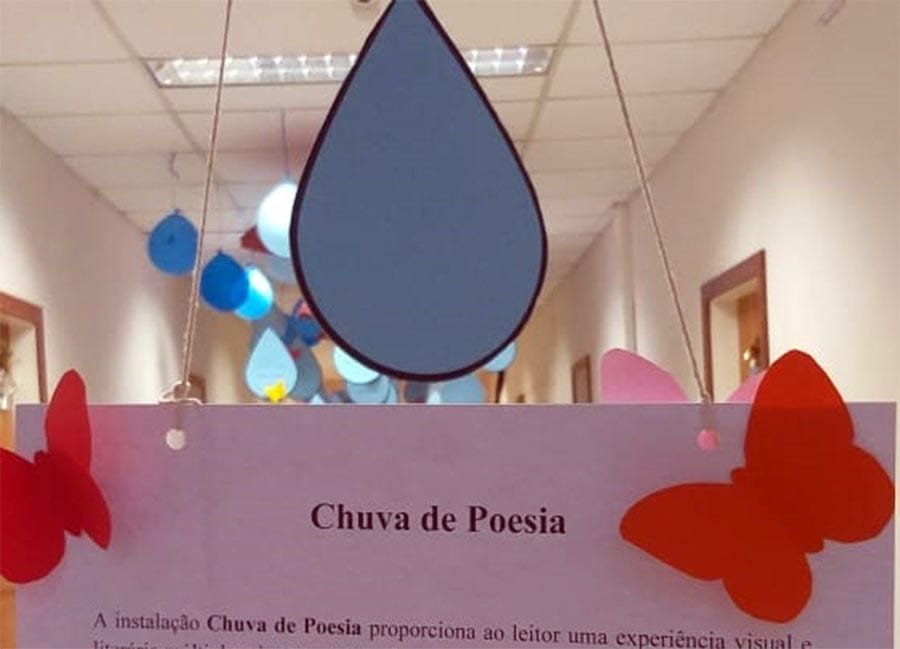 Estudantes levam 'Chuva de Poesia' para SEDU no Espírito Santo