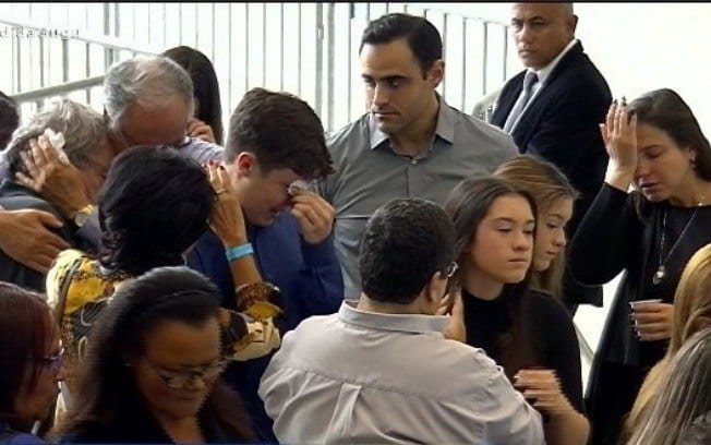 Velório de Gugu Liberato está acontecendo na Assembleia Legislativa de São Paulo 