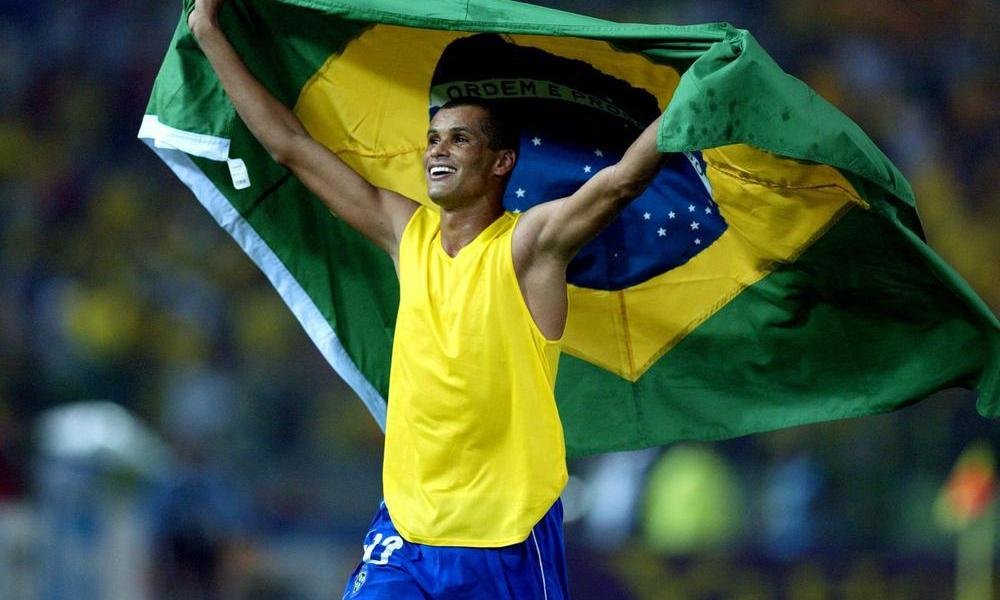 “Estou vendo que Deus usou essa saída do ex ministro para reeleger nosso presidente em 2022; o Brasil agradece”, diz Rivaldo