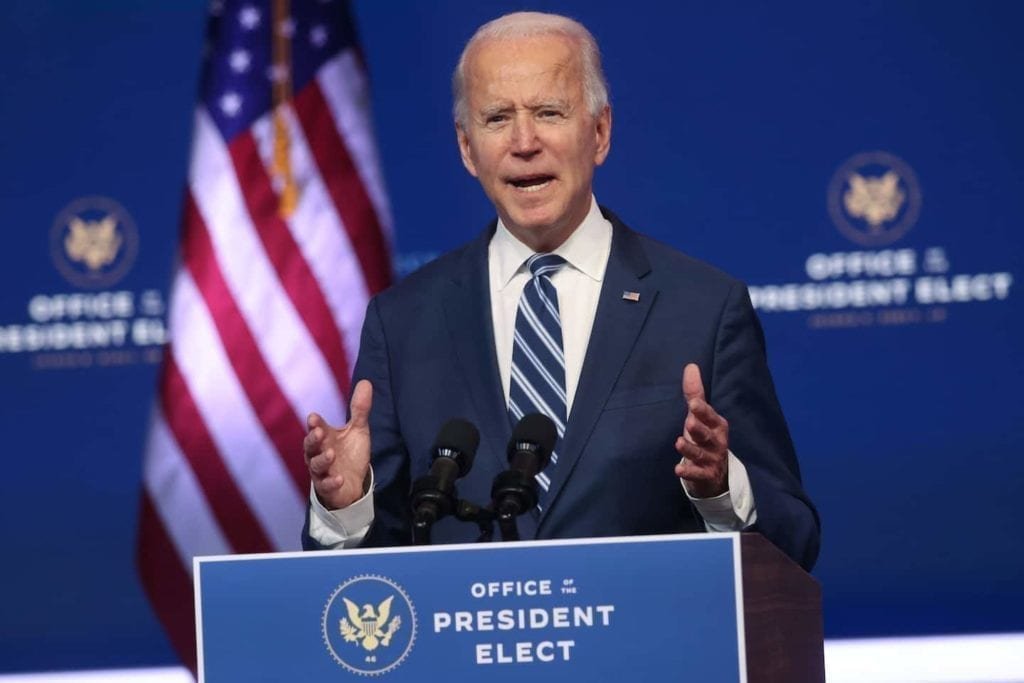 Joe Biden provavelmente derrubará as políticas de Trump em relação aos trabalhadores federais