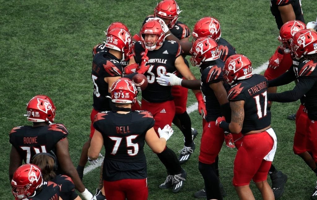 Jogo da Virgínia contra o Louisville adiado devido ao coronavírus