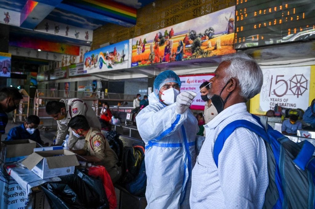 Atualizações ao vivo do coronavírus: as Nações Unidas afirmam que as entregas globais de vacinas atrasaram devido ao aumento de casos de covid-19 na Índia