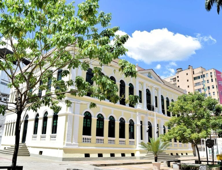 Prefeitura de Cachoeiro decreta ponto facultativo na semana que vem