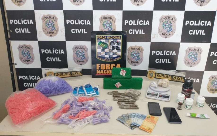 Denarc prende suspeitos de tráfico de drogas na Serra e Vila Velha