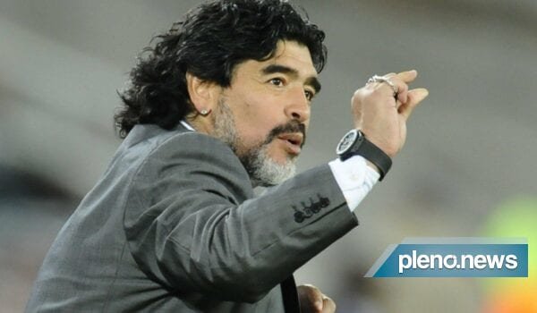 Investigação diz que cuidados médicos a Maradona foram deficientes e inadequados