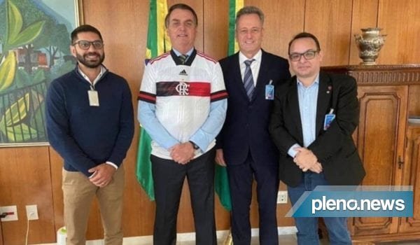 Bolsonaro recebe presidentes do Flamengo, do Palmeiras e da CBF