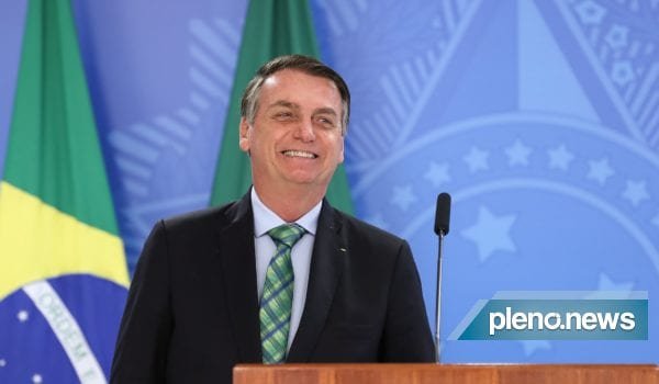 “Se fosse o poste presidente, teria lockdown nacional”, diz Bolsonaro