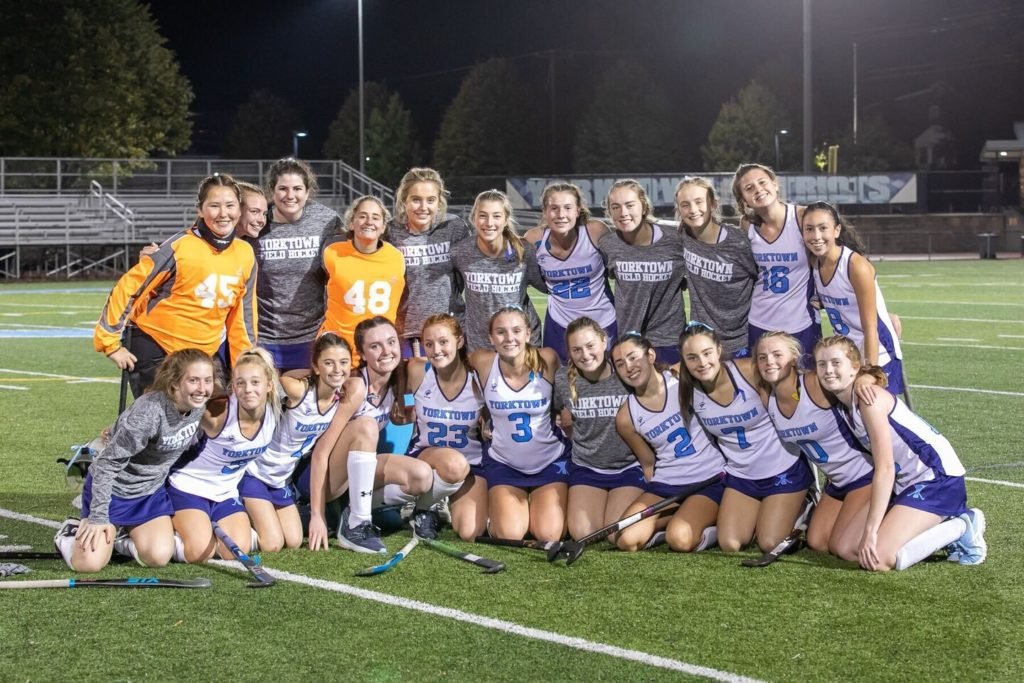 Com a vitória da regra da misericórdia, o hóquei em campo de Yorktown avança para o campeonato estadual pela primeira vez