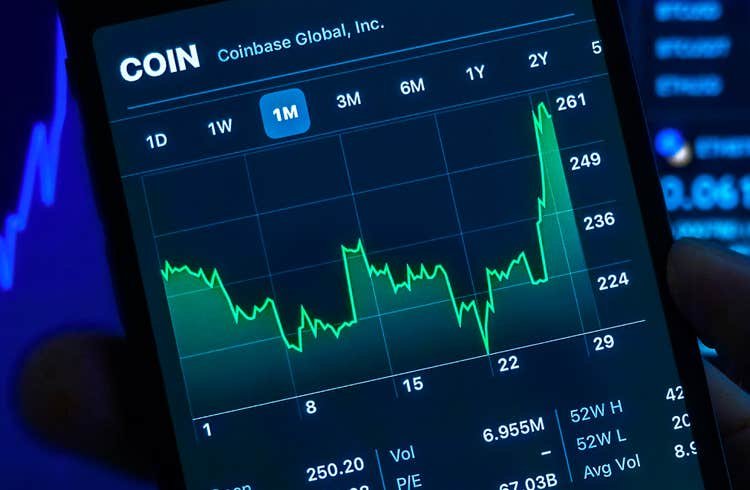 Bitcoin, Ethereum and XRP up 4%;  Solana rises 7%;  Metaverse tokens fire over 80%.  Cryptocurrency market recovers losses