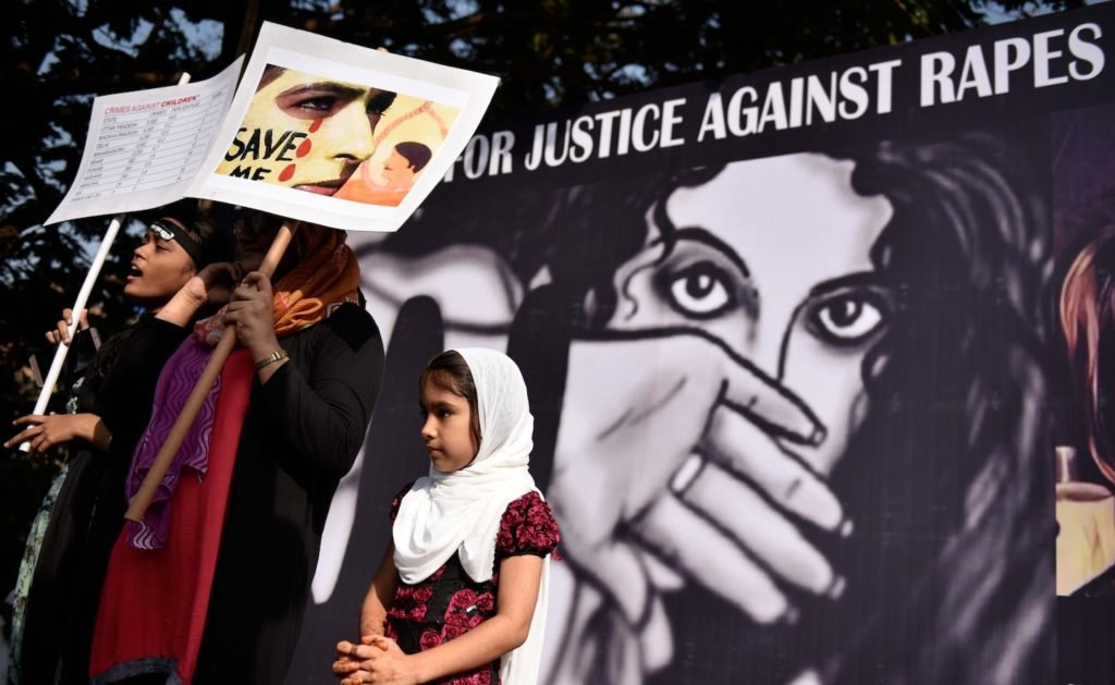 Índia revoga decisão sobre 'contato pele a pele' que isentou o homem de agressão sexual infantil