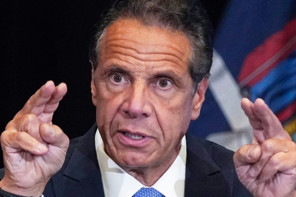 Relatório da Assembleia de Nova York encontra 'provas contundentes' Cuomo envolvido em assédio sexual, usou recursos do estado para a autobiografia