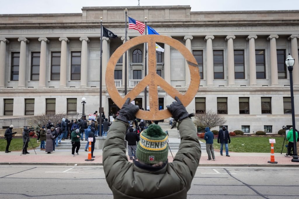 Rittenhouse foi absolvido, não validado