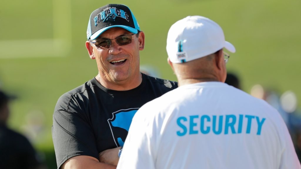 Ron Rivera ainda é amado em Charlotte após sua gestão no Panthers