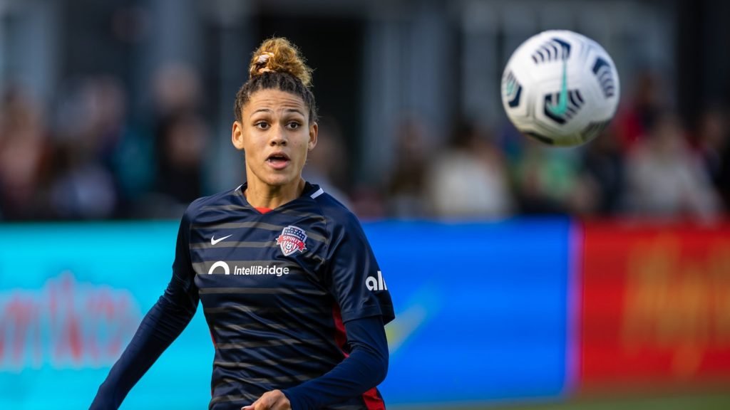 Spirit's Trinity Rodman e Aubrey Bledsoe conquistam honras da NWSL