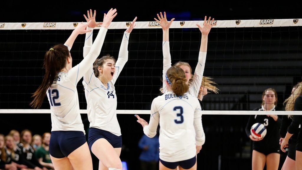 Stone Bridge vence o título de voleibol de classe 5 com um time jovem, profundo e poderoso