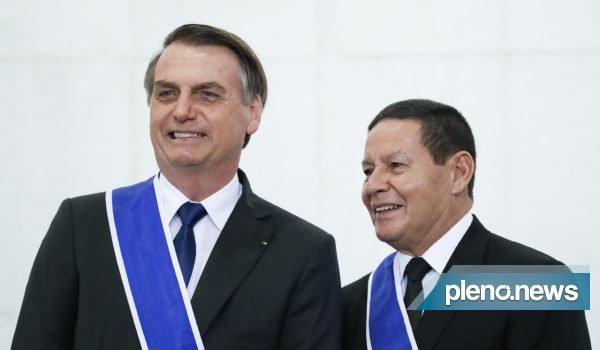 Bolsonaro revela perfil do seu vice para 2022 e já prevê anúncio
