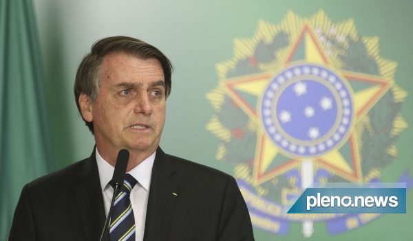 ‘Vamos liberar recursos do FGTS para BA e MG’, diz Bolsonaro