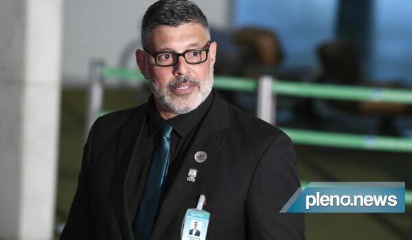 Alexandre Frota declara apoio a Freixo para governador do Rio
