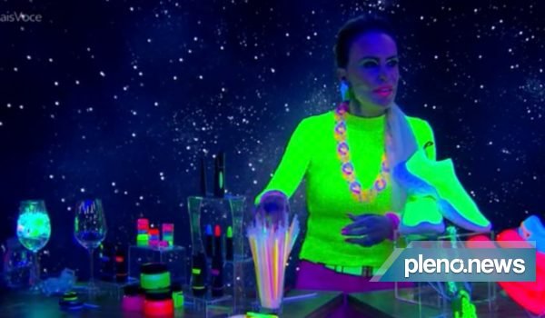 Ana Maria Braga Usa Roupa Neon E é Comparada A Avatar 