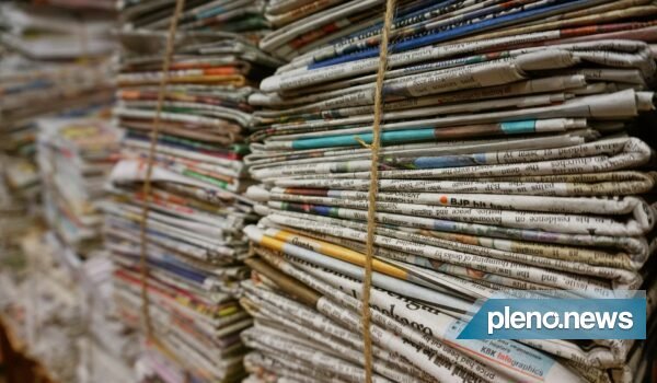 Hong Kong prende 6 pessoas ligadas a jornal pró-democracia