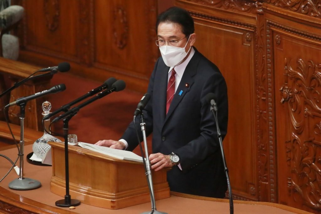 Japão tem terceiro caso omicron enquanto Kishida jura resposta estrita