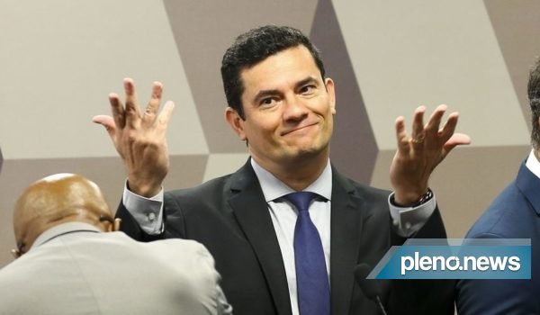 Moro diz que precisa salvar o Brasil de ‘pelegos’ e ‘milicianos’