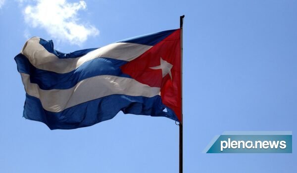 Agência de notícias denuncia pressão para sair de Cuba