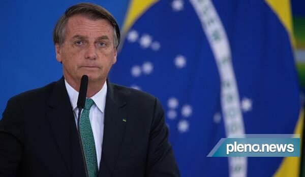 Bolsonaro diz que Globo culpa diariamente o presidente