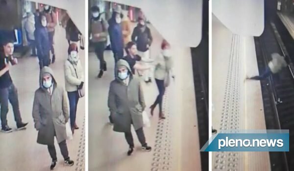 Vídeo: Homem empurra mulher nos trilhos quando metrô se aproxima