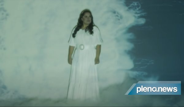 Cassiane lança single Jesus Está no Barco pela MK Music