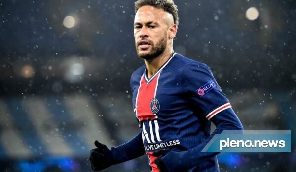 Neymar não aceita explicação de Zélia Duncan em processo