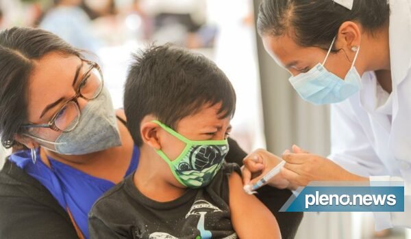 Pfizer quer liberar vacina para crianças menores de 5 anos