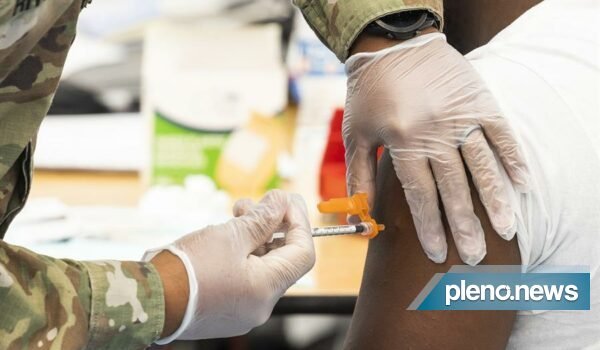 EUA: Exército começa a expulsar soldados que não se vacinaram