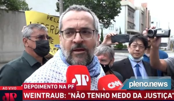 Weintraub ‘esnoba’ a TV Globo e aconselha repórter: “Arruma um emprego num lugar que presta”