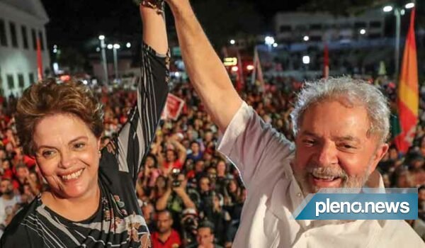 Dilma ignora ‘intrigas’ e diz que relação com Lula é ‘inabalável’