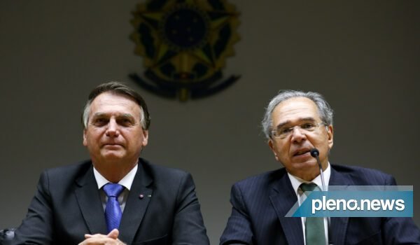 Bolsonaro diz que forma com Paulo Guedes um “casal perfeito”